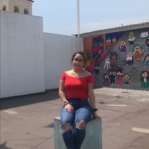 Meet your Posher, Anayancy